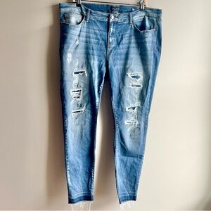 Judy Blue Distressed Skinny Fit Raw Edge Jeans - Blue